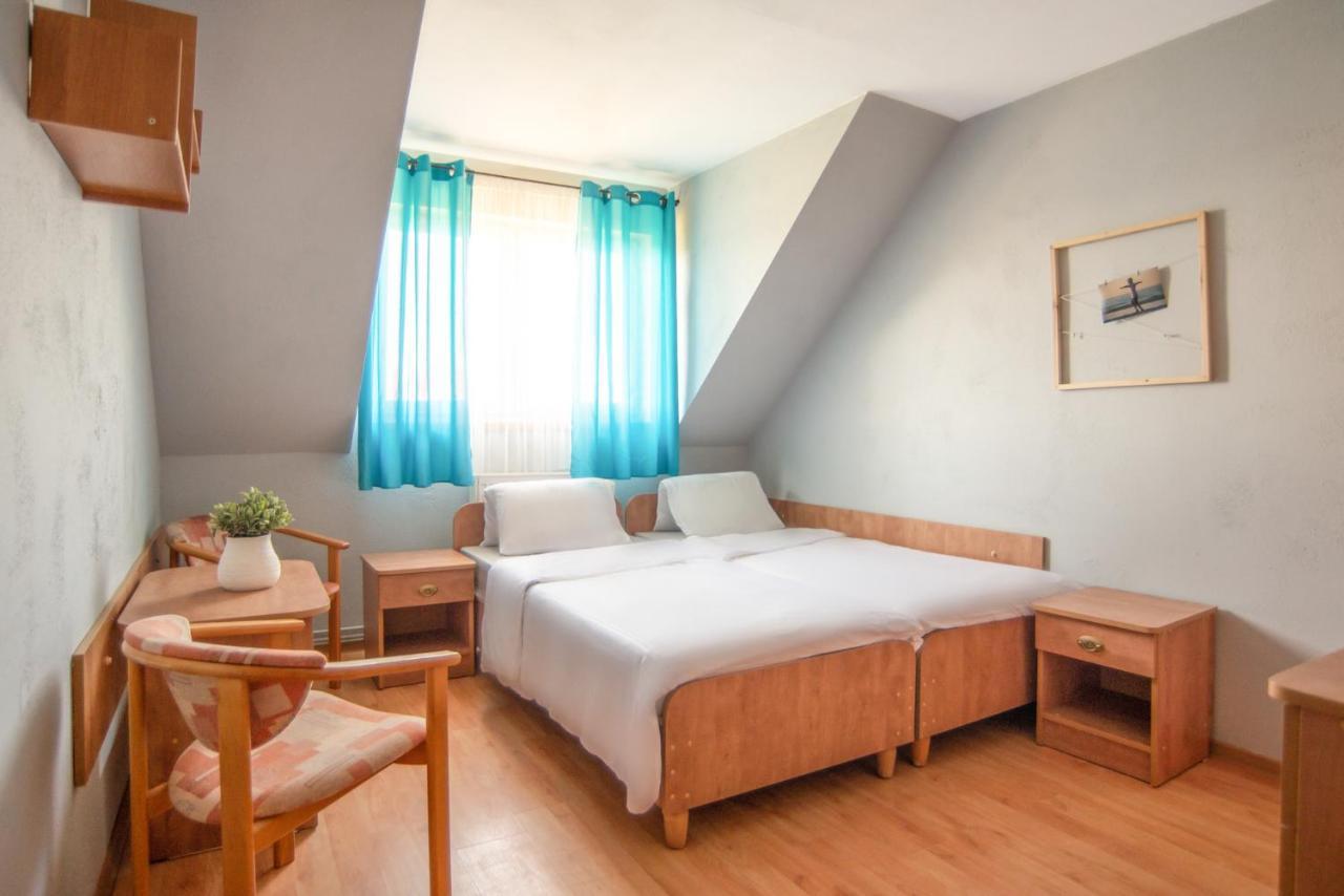 Promyk Hotel Rewal Luaran gambar